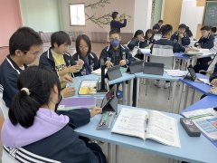 学校一位学生说：